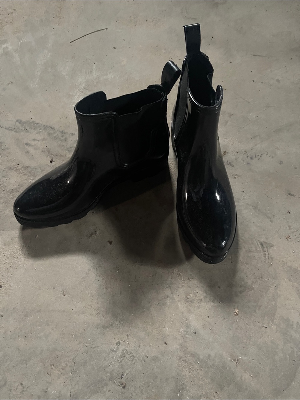 Capelli of New York Glossy Black Chelsea Booties